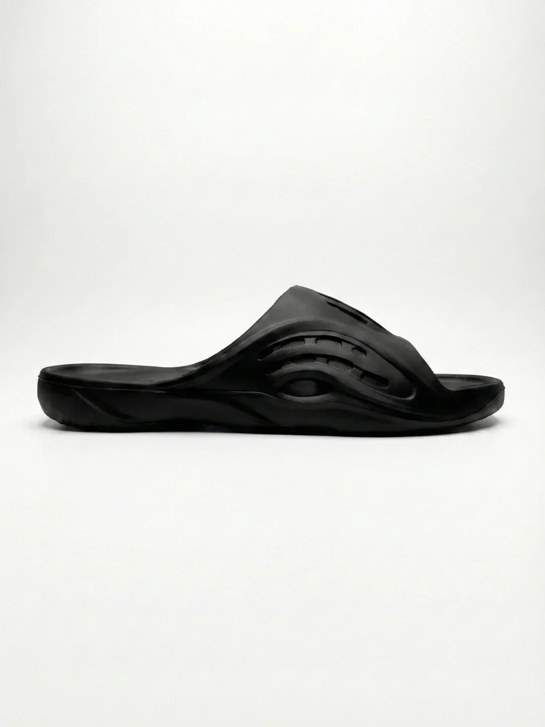 bigbanana Bastion-Black Unisex Slipper - Image 5