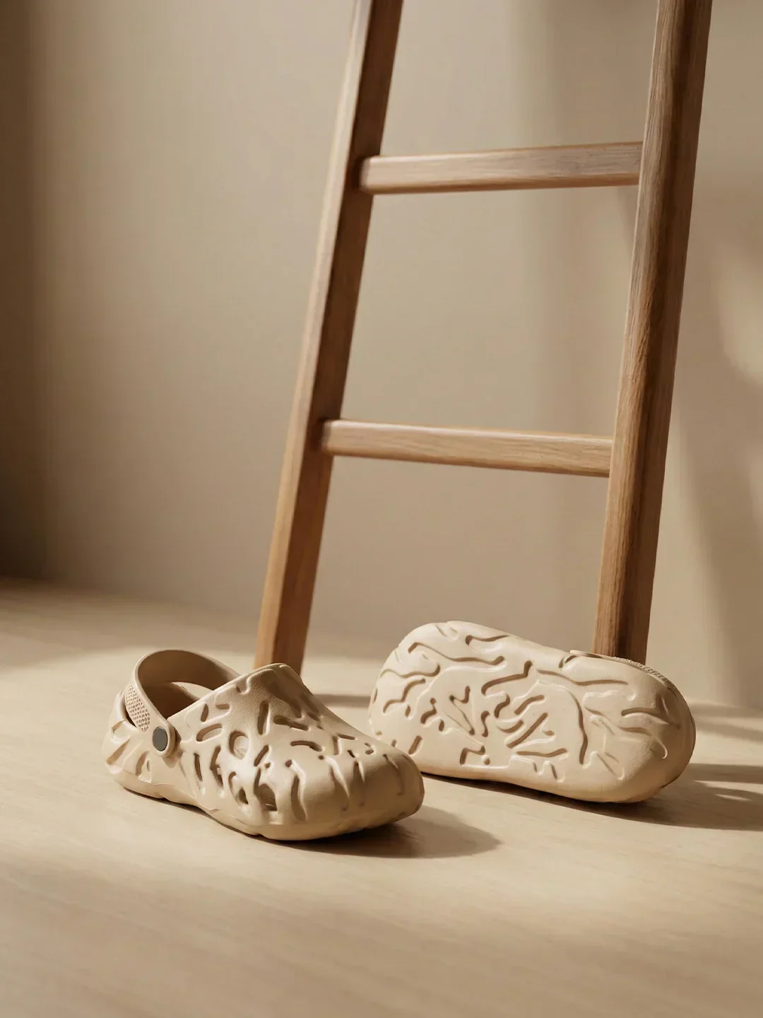 bigbanana Ferver-Beige Unisex Clogs - Image 7