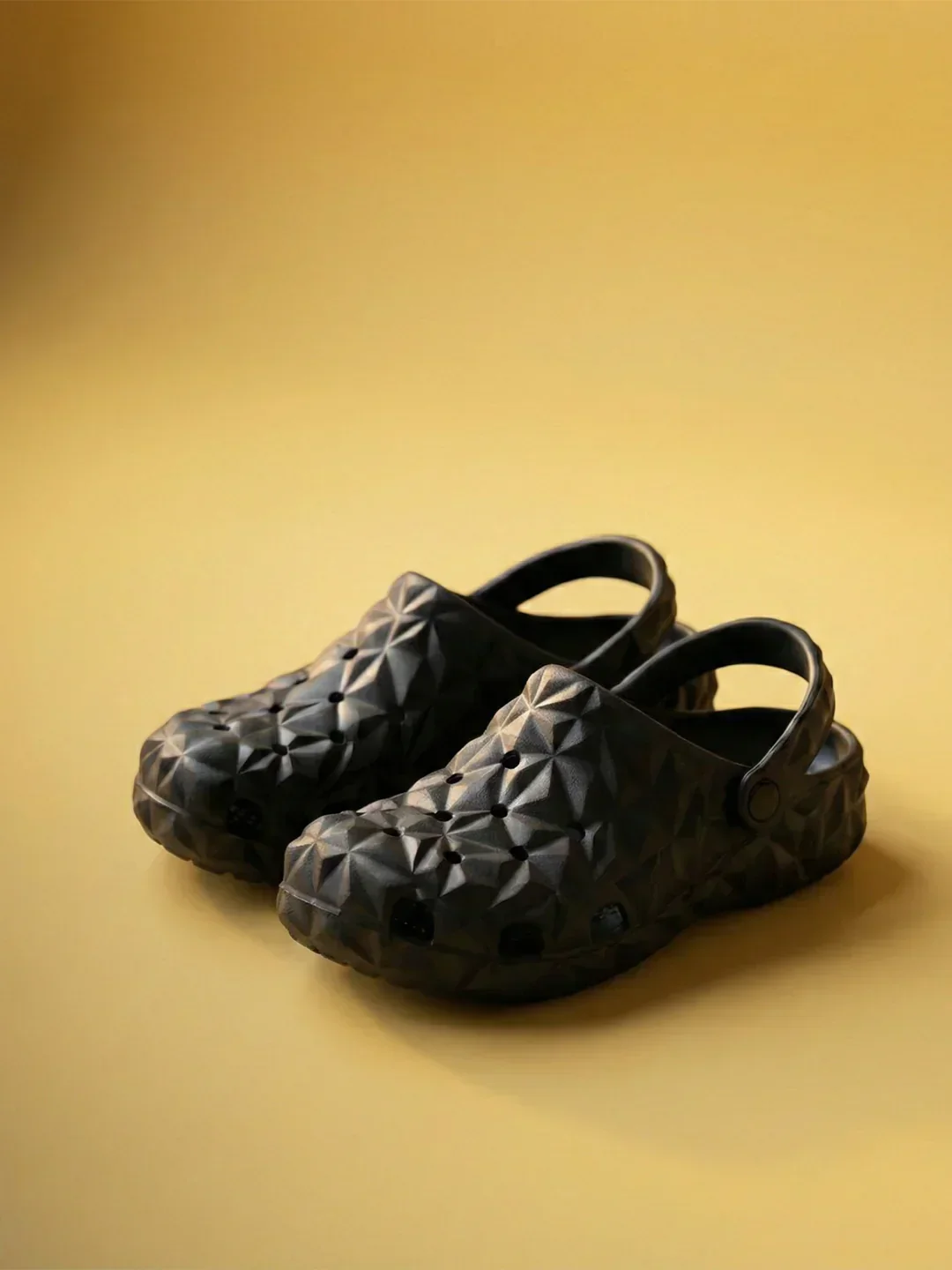 bigbanana Sparkler-Black Unisex Clogs - Image 4