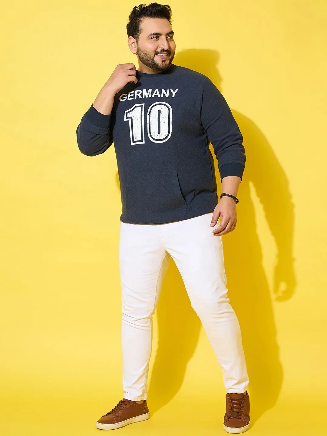 Men Plus Size Bavara Printed Sweatshirt - Image 8