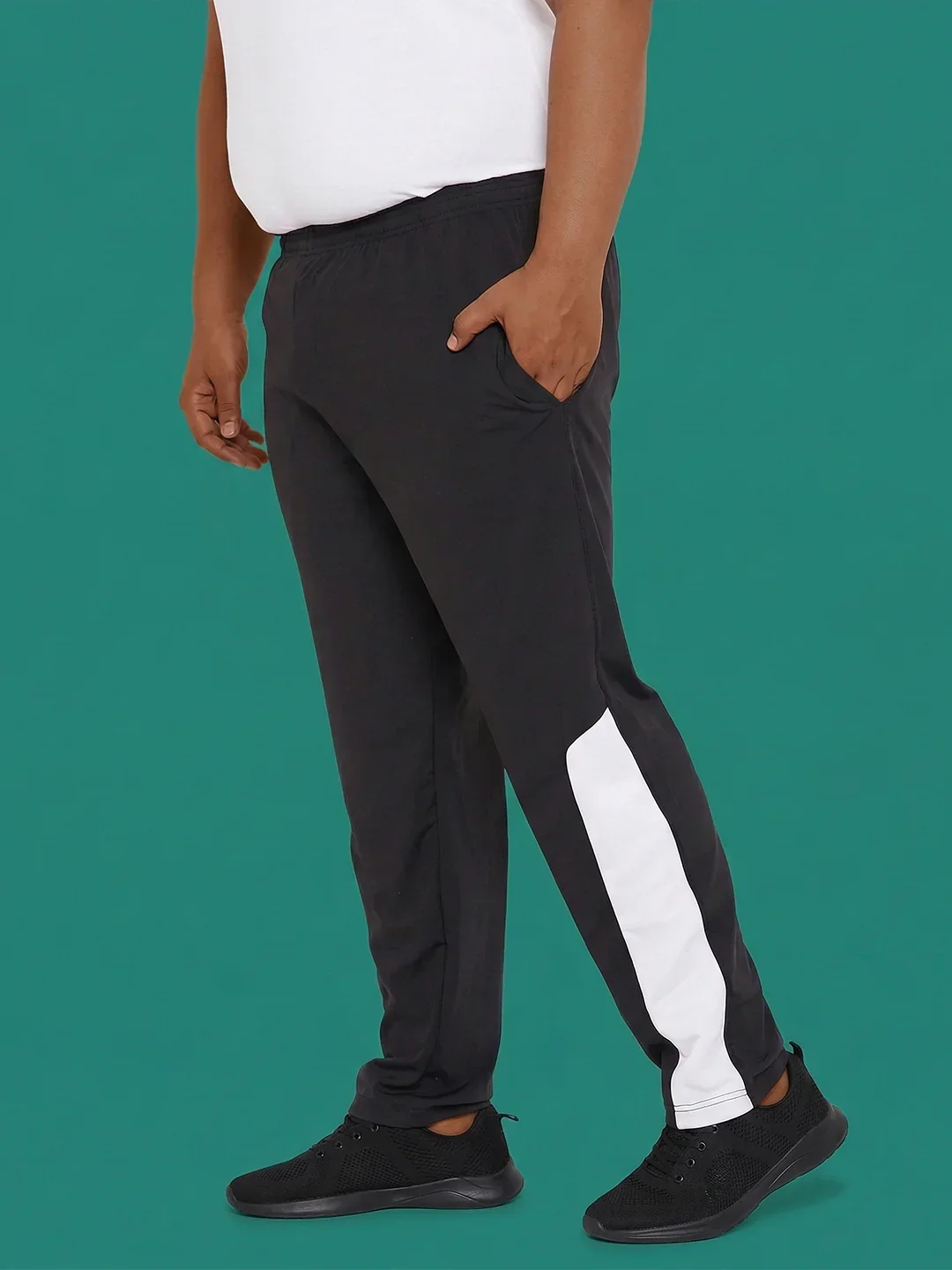 Men Plus Size Belfry Black Solid Trackpant - Image 3