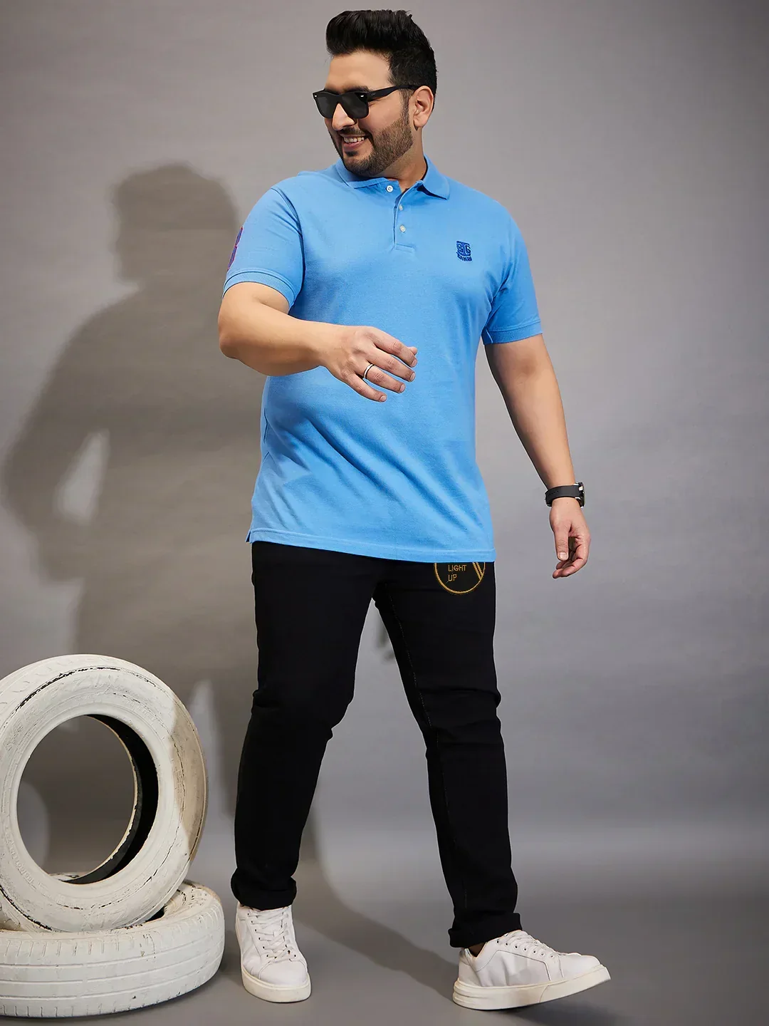 Men Plus Size Black Solce Solid Jeans - Image 4