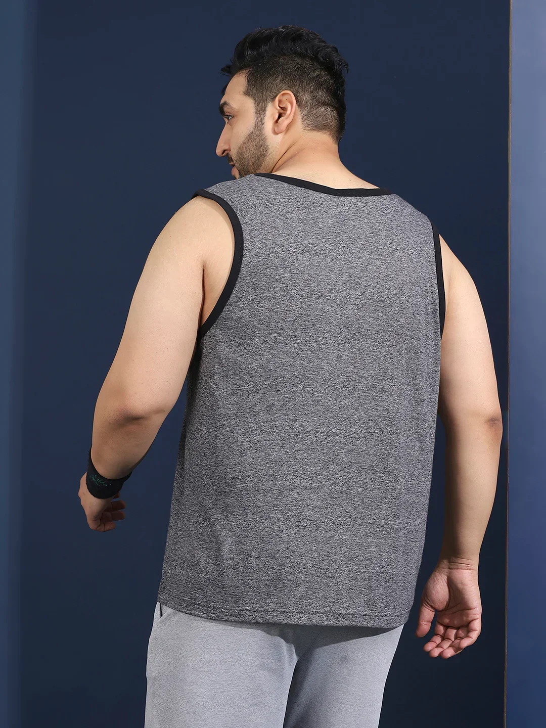 Men Plus Size Boult Grey Solid Vest - Image 4