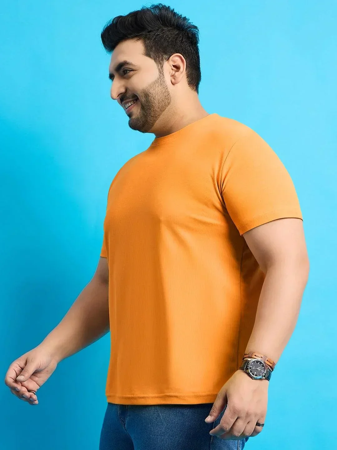 Men Plus Size Broshi-Yellow Solid Round Neck Tshirt - Image 3