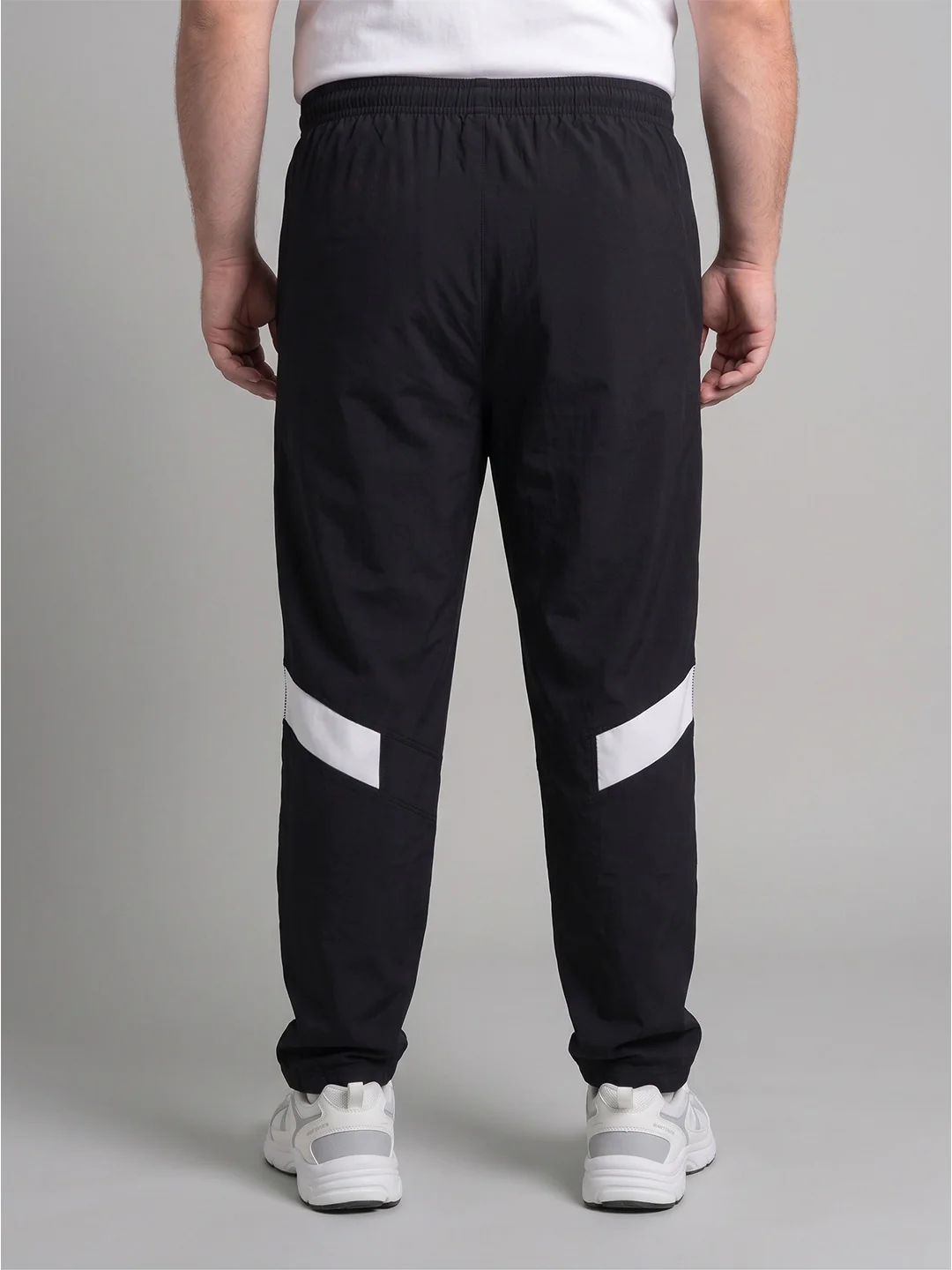 Men Plus Size Crossbeams Black Solid Trackpants - Image 3