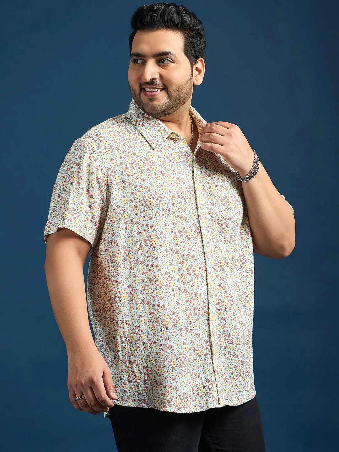 Men Plus Size Pett Floral Printed White Shirt - Image 4