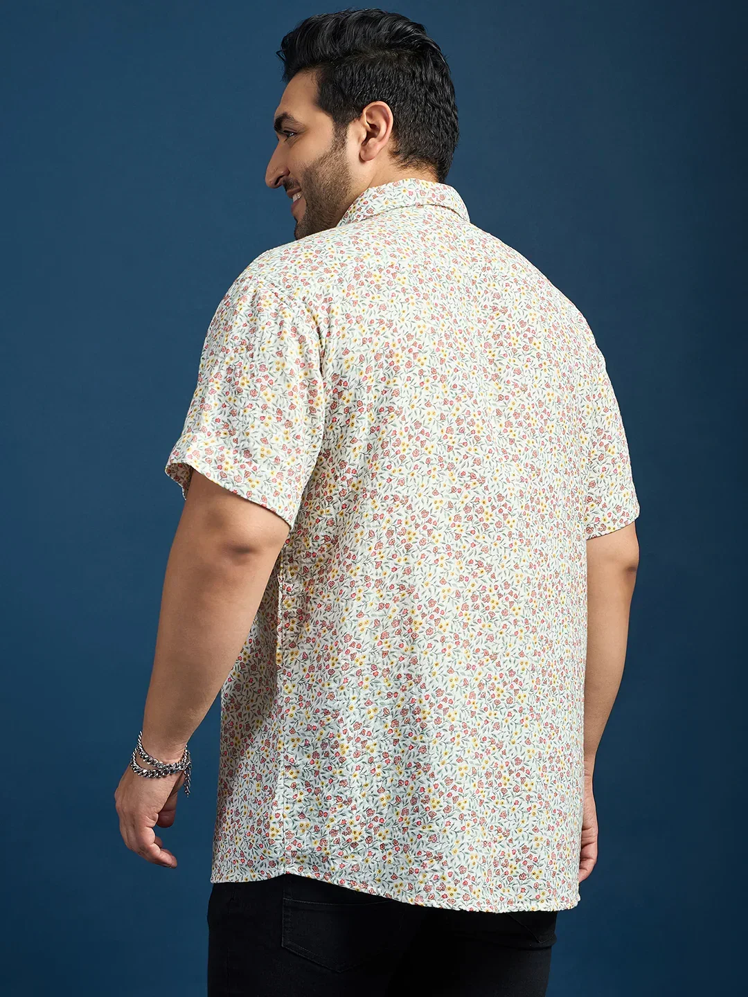 Men Plus Size Pett Floral Printed White Shirt - Image 5